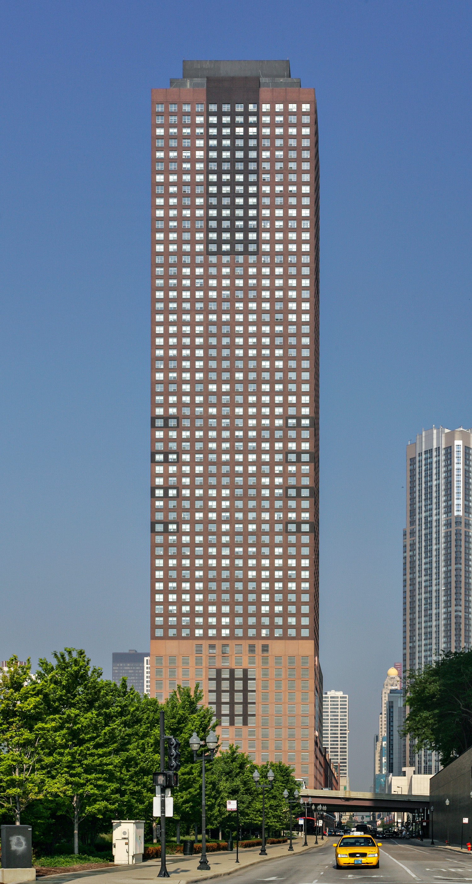 North Pier Apartments, Chicago - View from the east. © Mathias Beinling